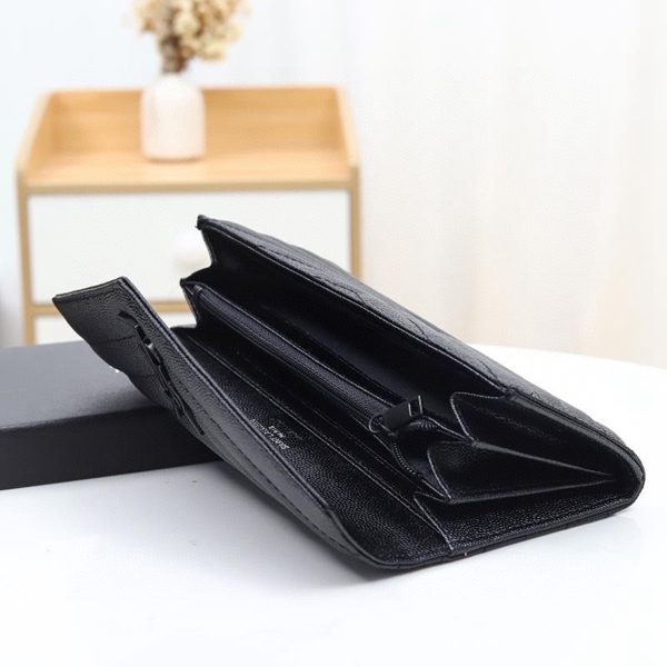 イヴサンローラン財布素材ディテール